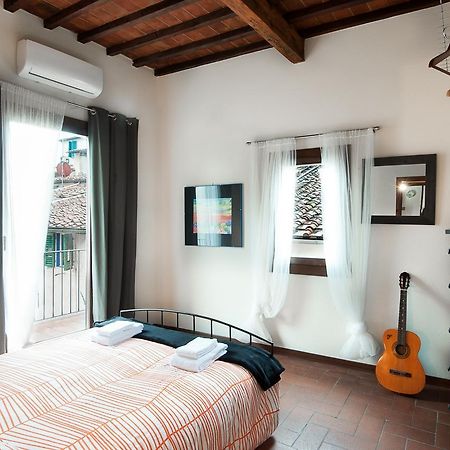 Authentic Flat In The City Center Florens Exteriör bild