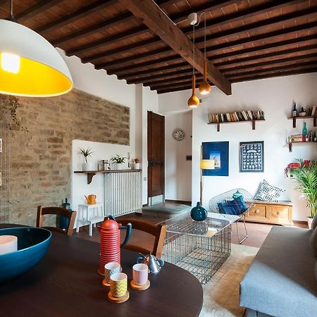 Authentic Flat In The City Center Florens Exteriör bild