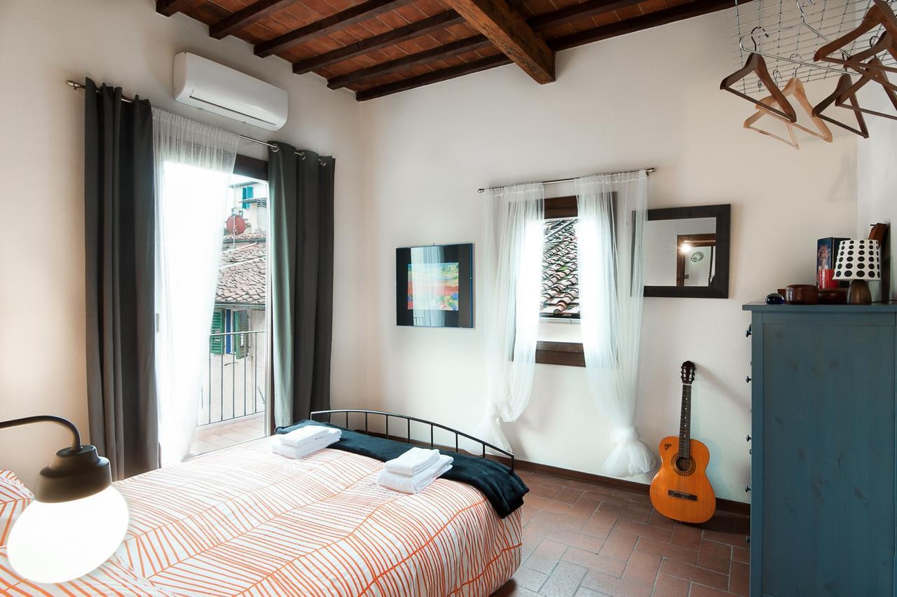Authentic Flat In The City Center Florens Exteriör bild