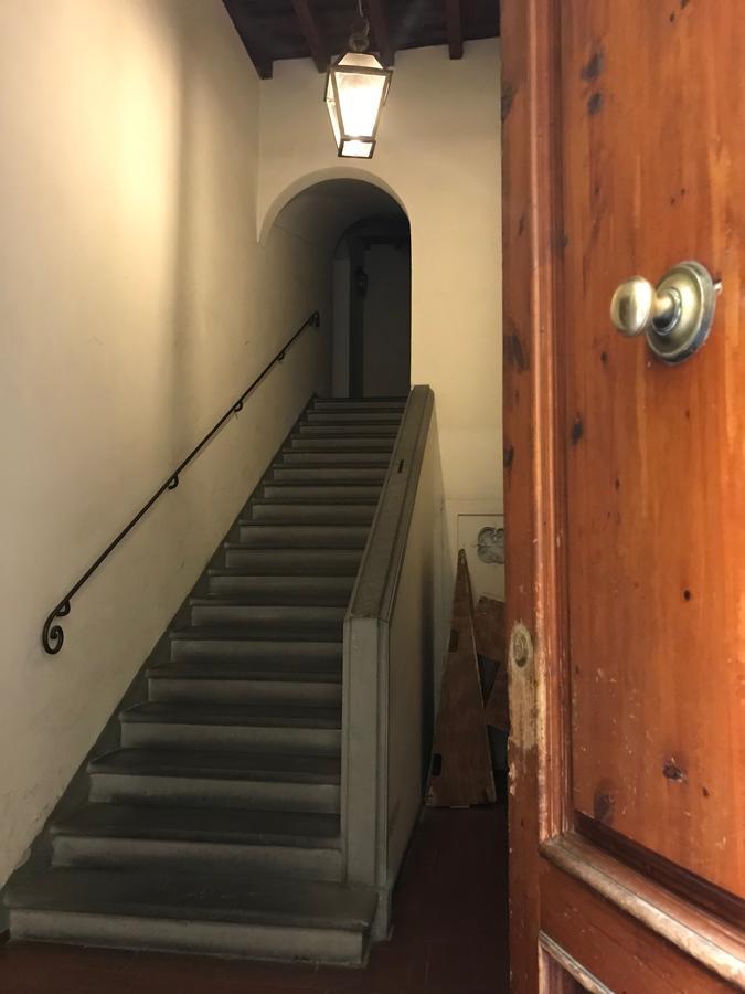 Authentic Flat In The City Center Florens Exteriör bild